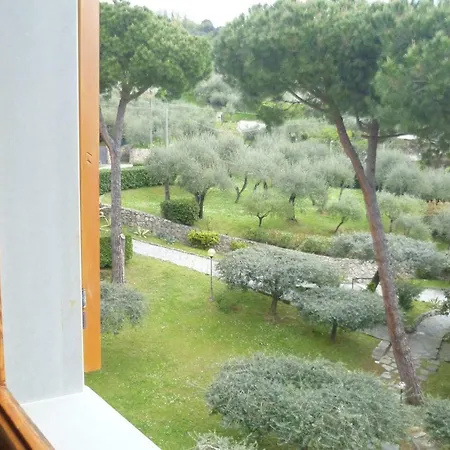 La Casa Del Pittore Anna House 레리치