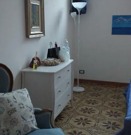 La Casa Del Pittore Anna House * ليريسي