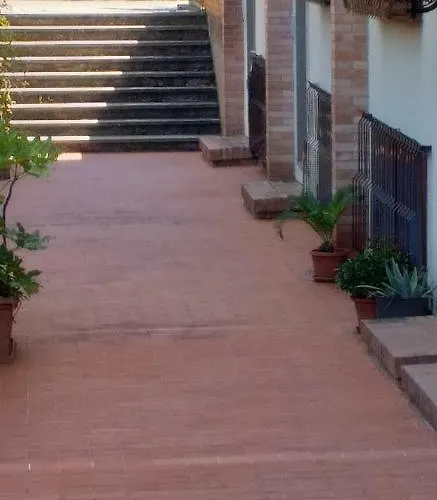 La Casa Del Pittore Anna House *
