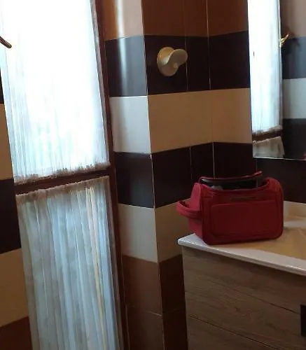 La Casa Del Pittore Anna House Apartman Lerici