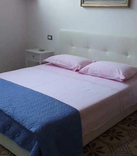 Apartman La Casa Del Pittore Anna House