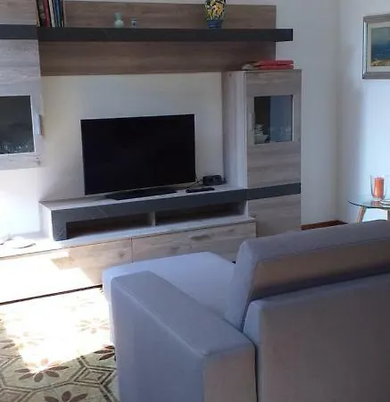 La Casa Del Pittore Anna House Appartement