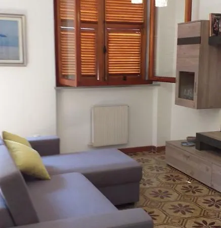 아파트 La Casa Del Pittore Anna House 레리치